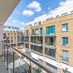 Cosmos Apartments Canary Wharf