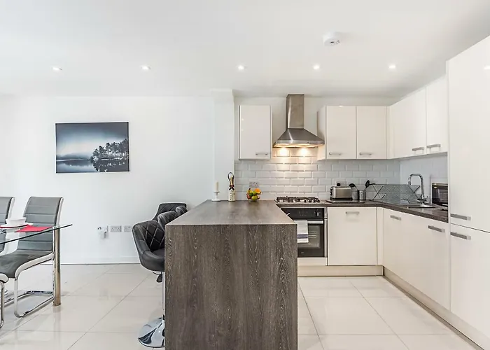Cosmos Apartments Canary Wharf